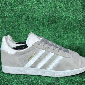 Adidas Gazelle Grey - Suede Walking Shoes Lace Up Women’s size 7.5